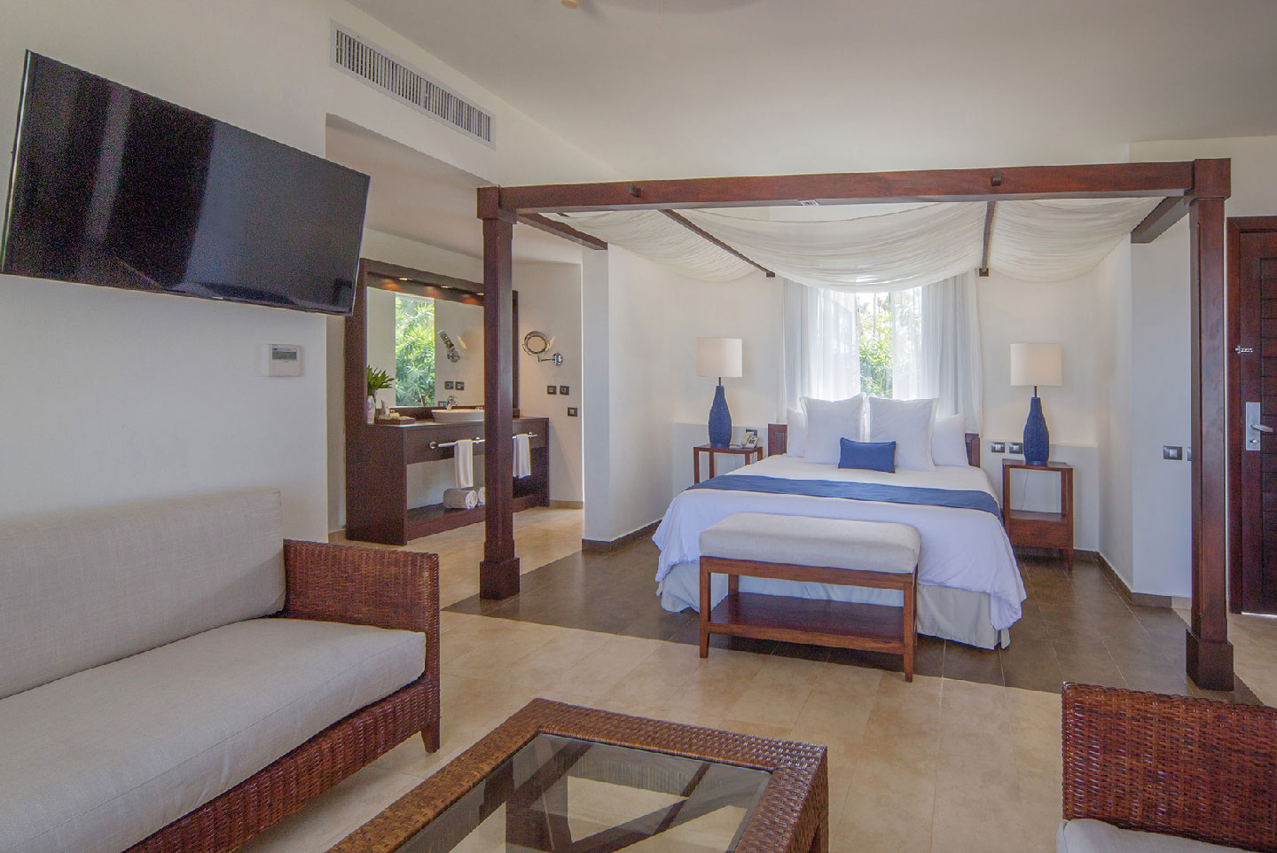 Premium Ocean Front Junior Suite Le Sivory Punta Cana by PortBlue Boutique